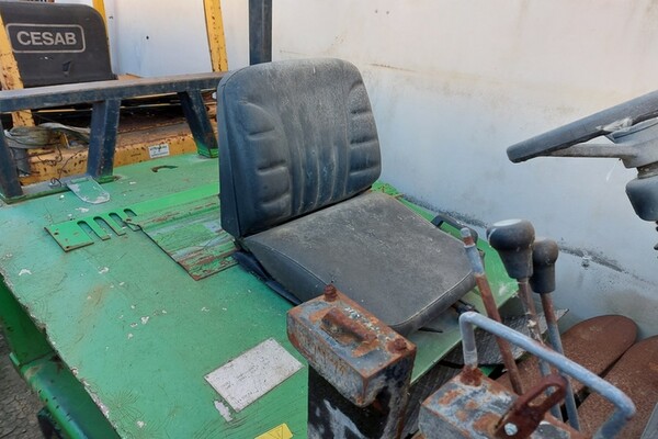 5#5619 Autocarro Renault e mezzi di sollevamento interno in vendita - foto 15
