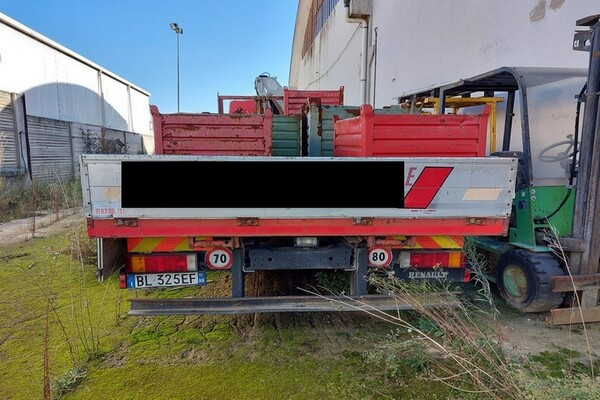 5#5619 Autocarro Renault e mezzi di sollevamento interno in vendita - foto 20