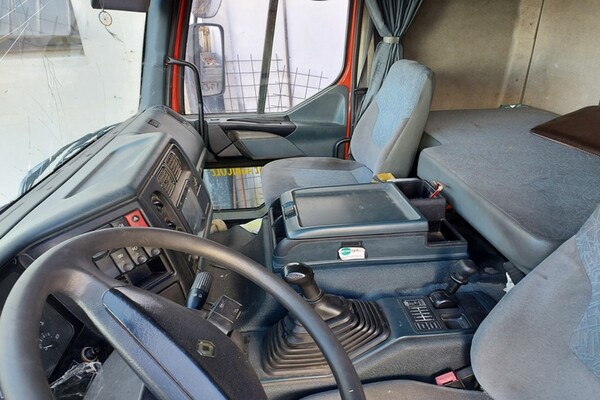 5#5619 Autocarro Renault e mezzi di sollevamento interno in vendita - foto 22