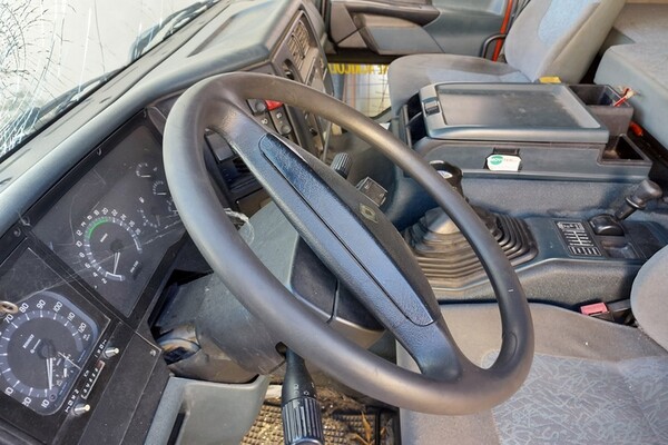 5#5619 Autocarro Renault e mezzi di sollevamento interno in vendita - foto 23