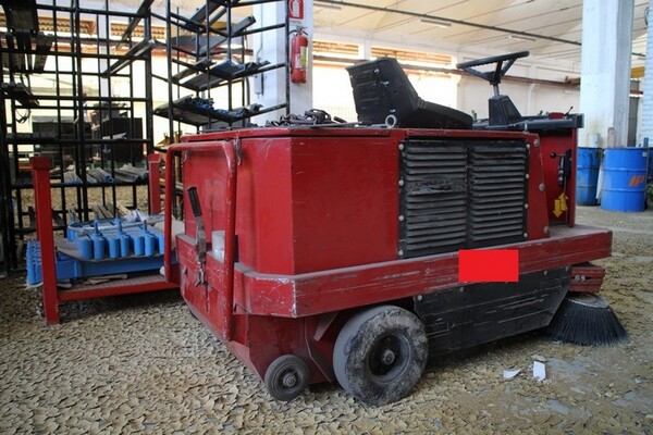 5#5619 Autocarro Renault e mezzi di sollevamento interno in vendita - foto 34