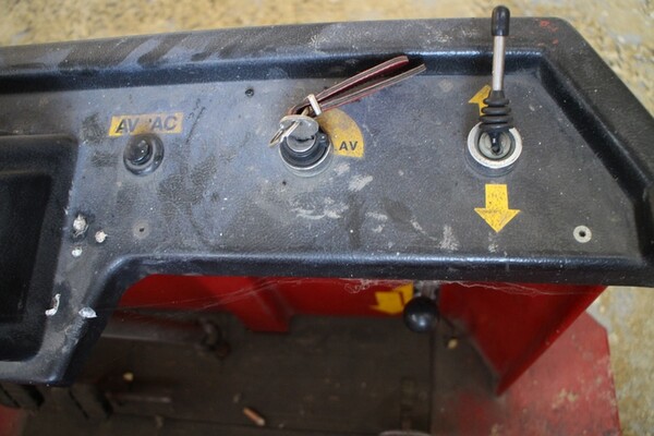 5#5619 Autocarro Renault e mezzi di sollevamento interno in vendita - foto 37