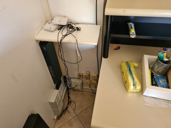 4#5634 Prodotti finiti e arredi ufficio in vendita - foto 10