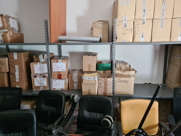 4#5634 Prodotti finiti e arredi ufficio in vendita - foto 15