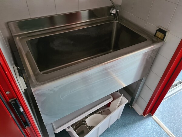 4#5634 Prodotti finiti e arredi ufficio in vendita - foto 41