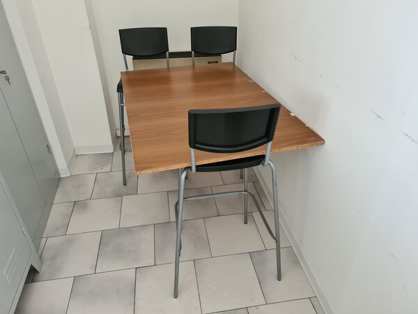 4#5634 Prodotti finiti e arredi ufficio in vendita - foto 53