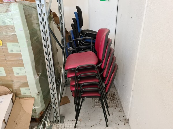 4#5634 Prodotti finiti e arredi ufficio in vendita - foto 58