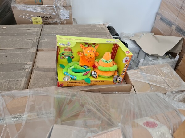 4#5634 Prodotti finiti e arredi ufficio in vendita - foto 69