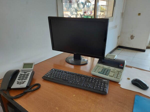 15#5640 Arredi e attrezzature elettroniche ufficio in vendita - foto 6