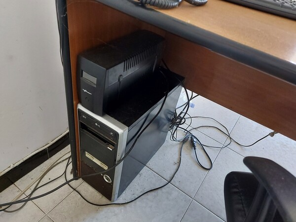 15#5640 Arredi e attrezzature elettroniche ufficio in vendita - foto 8