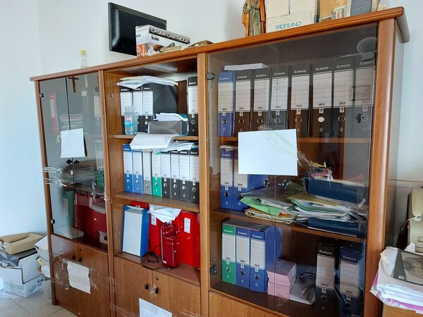 15#5640 Arredi e attrezzature elettroniche ufficio in vendita - foto 38