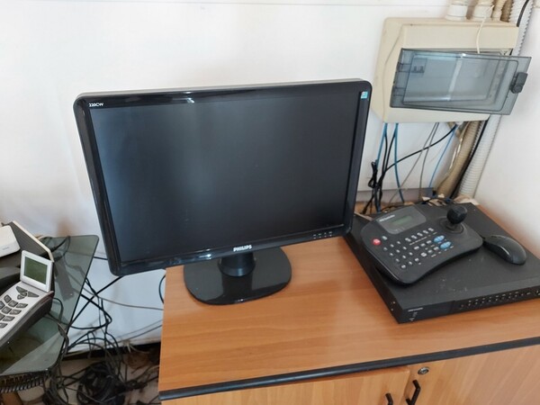 15#5640 Arredi e attrezzature elettroniche ufficio in vendita - foto 50