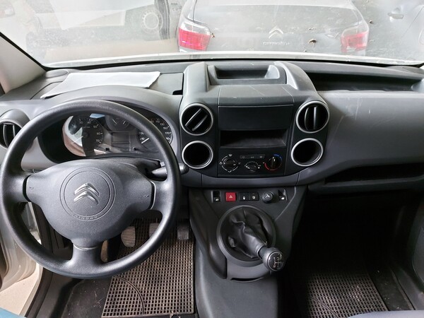19#5641 Autovettura Citroen Berlingo in vendita - foto 12