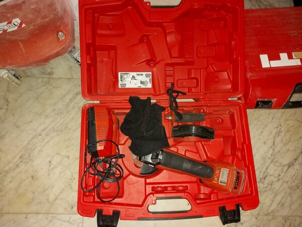 23#5641 Box zincato Rizzotto ed attrezzature Hilti in vendita - foto 4