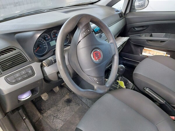 1#5642 Automobile Fiat Punto in vendita - foto 15