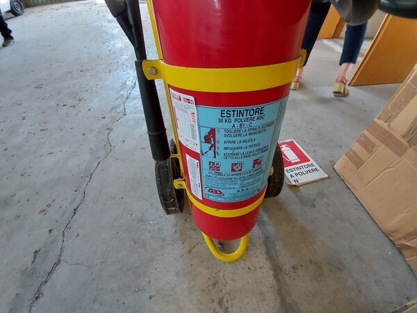 8#5642 Trapano Hitachi e compressore Fini Amico in vendita - foto 12