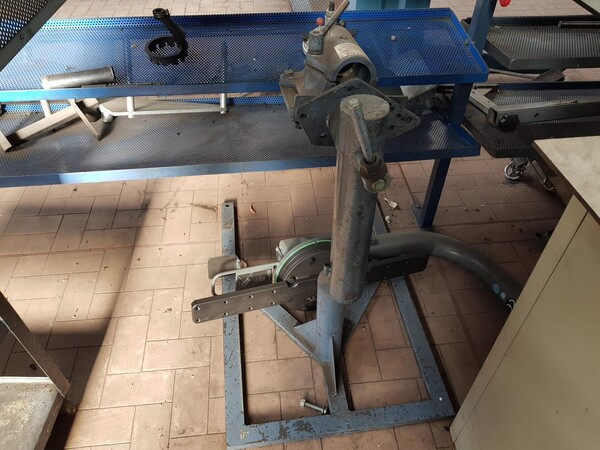 6#5645 Attrezzature autofficina in vendita - foto 7