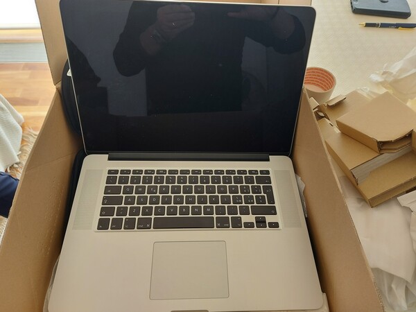 3#5660 Mac Book Pro e  IPad Mini in vendita - foto 2