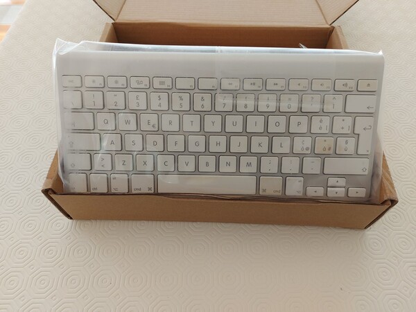 7#5660 Mac Book e tastiera Apple Wireless in vendita - foto 9