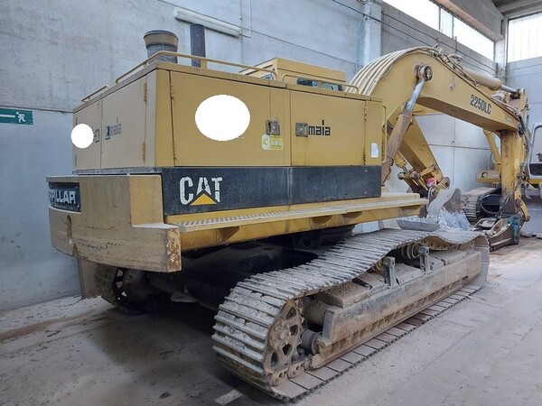12#5665 Escavatore cingolato Caterpillar e martello demolitore Krupp in vendita - foto 4