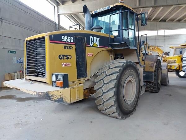 16#5665 Pala gommata Caterpillar 966G in vendita - foto 4