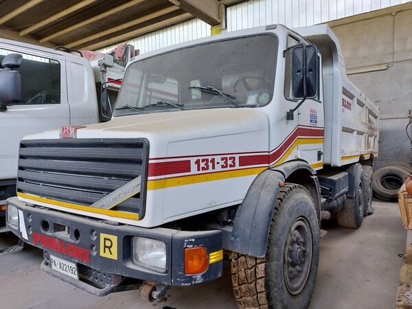 Autocarri in vendita