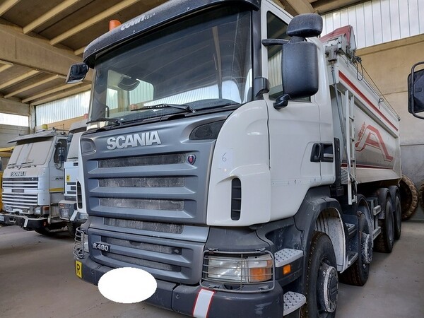 Autocarri in vendita