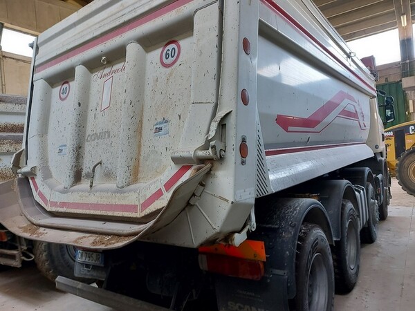 5#5665 Autocarro Scania in vendita - foto 4
