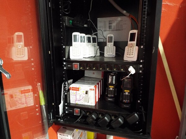 11#5672 Attrezzature elettroniche e arredi ufficio in vendita - foto 11