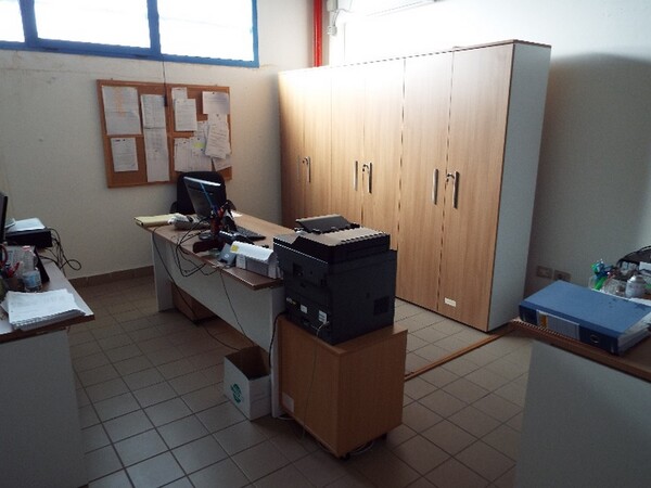 11#5672 Attrezzature elettroniche e arredi ufficio in vendita - foto 17