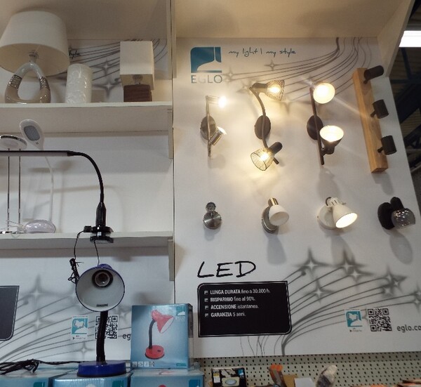 22#5672 Lampadari led Legnobrico e faretti in vendita - foto 18