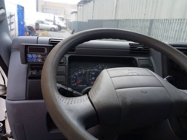 260#5682 Mitsubishi Canter con cella frigo in vendita - foto 2