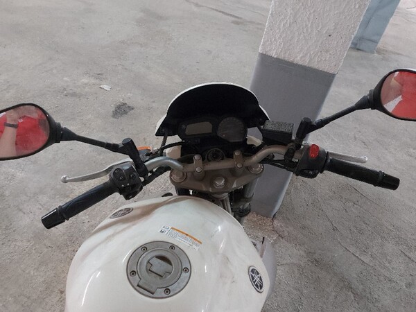 2#5685 Motociclo Yamaha XJ6 in vendita - foto 3