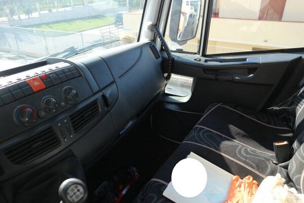 20#5694 Autocarro Iveco con Gru in vendita - foto 13