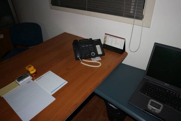 3#5694 Arredo e attrezzature da ufficio in vendita - foto 4