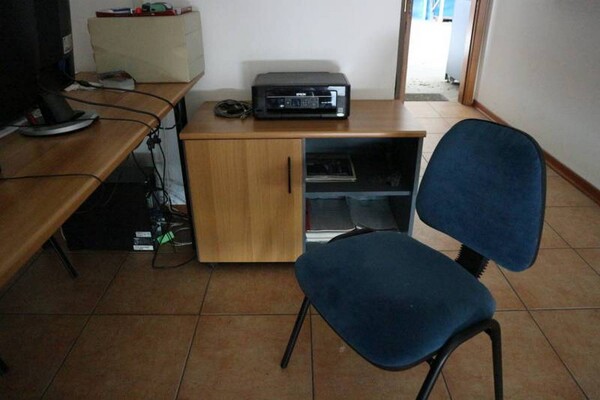 4#5694 Arredo e attrezzature da ufficio in vendita - foto 5