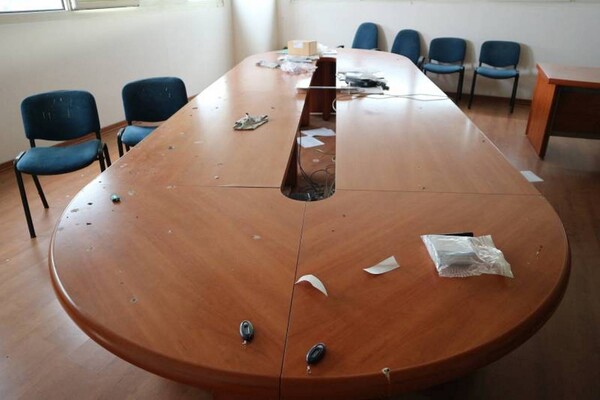5#5694 Arredo e attrezzature da ufficio in vendita - foto 2