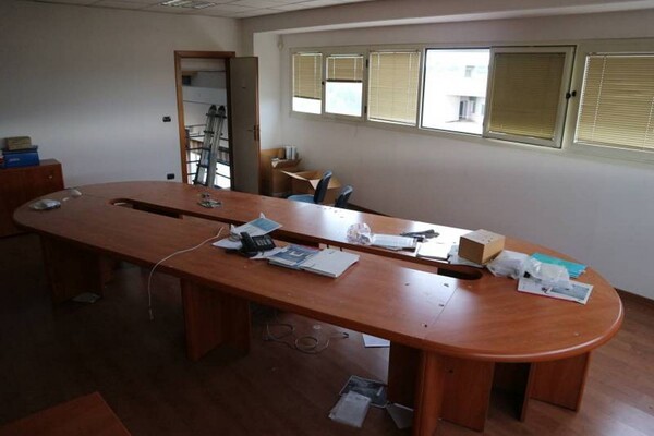 5#5694 Arredo e attrezzature da ufficio in vendita - foto 7