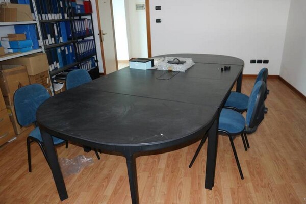 5#5694 Arredo e attrezzature da ufficio in vendita - foto 25
