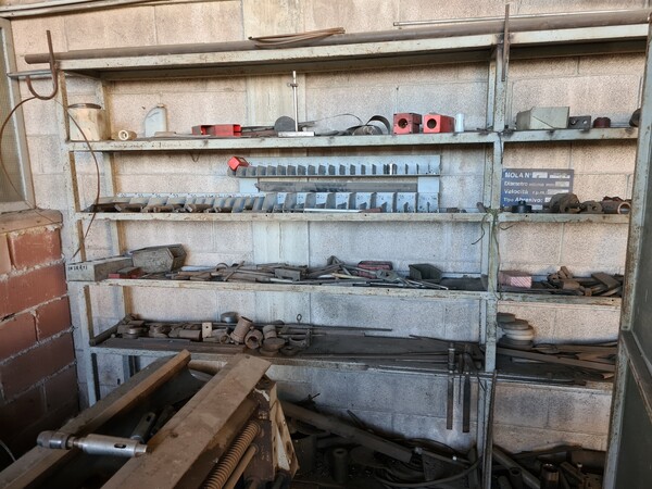 1#5695 Attrezzature e arredi officina in vendita - foto 11