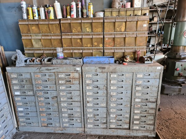 1#5695 Attrezzature e arredi officina in vendita - foto 17