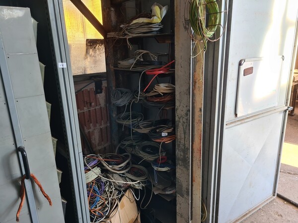 1#5695 Attrezzature e arredi officina in vendita - foto 29