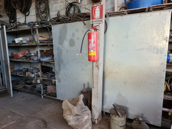 1#5695 Attrezzature e arredi officina in vendita - foto 45