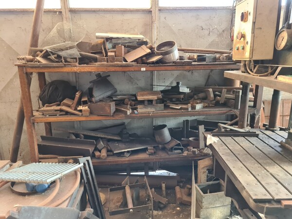 1#5695 Attrezzature e arredi officina in vendita - foto 63