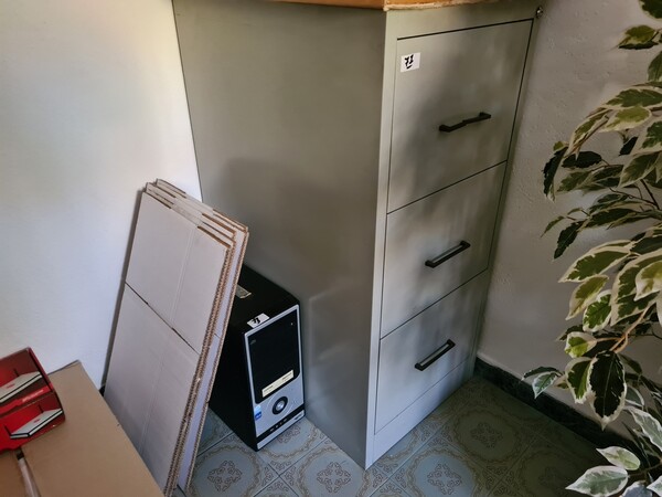 13#5695 Arredi e attrezzature per ufficio in vendita - foto 15