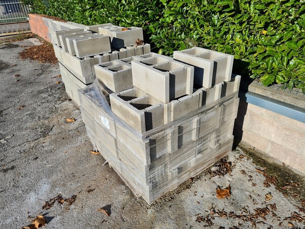 14#5695 Materie prime e prodotti finiti in vendita - foto 15