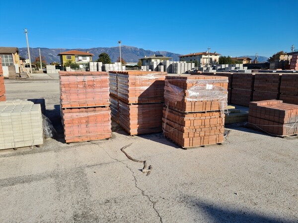 14#5695 Materie prime e prodotti finiti in vendita - foto 22