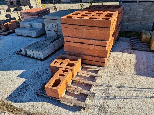 14#5695 Materie prime e prodotti finiti in vendita - foto 32