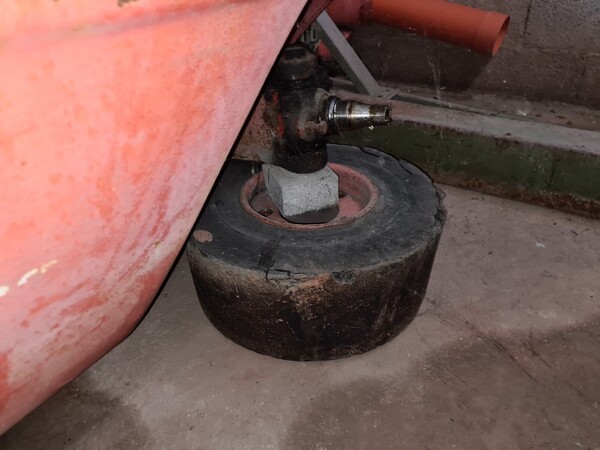 7#5695 Cisterna per gasolio Righetto e e sega Tonello in vendita - foto 14