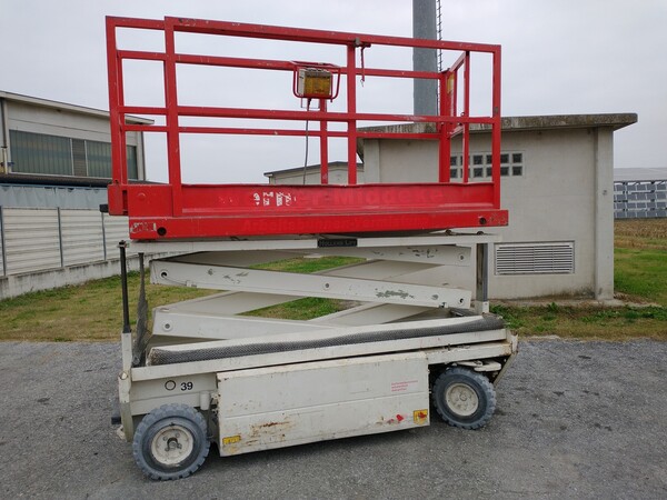 7#5701 Piattaforma elettrica Holland Lift in vendita - foto 3